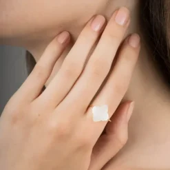 BAGUE BAROQUE OR JAUNE PIERRE DE LUNE