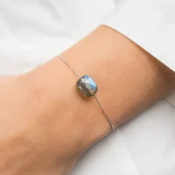 BRACELET OR BLANC COUSSIN LABRADORITE