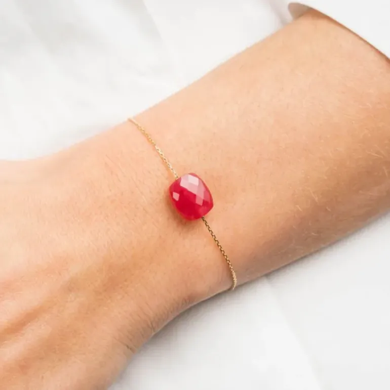 BRACELET OR JAUNE COUSSIN QUARTZ ROUGE