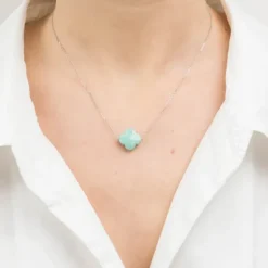 COLLIER OR BLANC TREFLE AMAZONITE