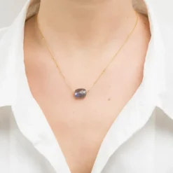 COLLIER OR JAUNE COUSSIN LABRADORITE
